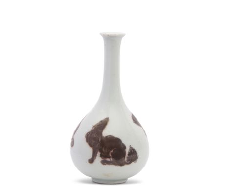 Small Chinese porcelain bottle vase with decoration of dragons and a rat, 15cm high