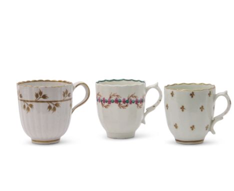 Lowestoft porcelain coffee cup with wavy rim and gold sprig decoration together with a further Lowestoft coffee cup with inte
