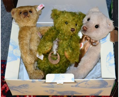 Three Steiff teddy bears comprising Jules, The Jungle teddy bear; British Collectors teddy bear 2013; and Marmaduke (each box