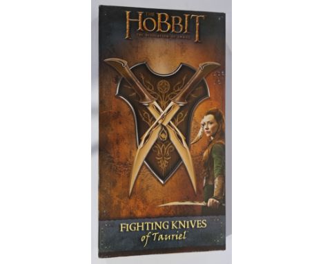 United Cutlery The Lord Of The Rings Fighting Knives of Tauriel, replica, wooden wall plaque, certificate of Authenticity, wi