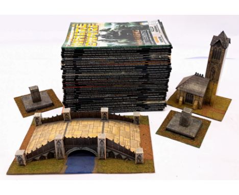 Games Workshop Warhammer White Dwarf Magazines x 32, featuring The Lord Of The Rings, unchecked for completeness or correctne