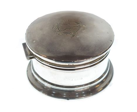 George III silver circular trinket box having a hinged cover, Birmingham 1911   Condition: 