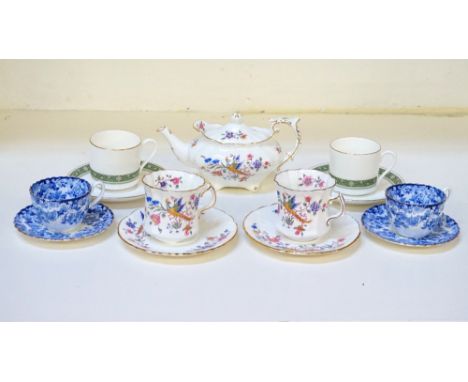 ROYAL DOULTON RONDELAY PATTERN COFFEE SET
with a white ground and gilt border decorated with a green floral border, comprisin