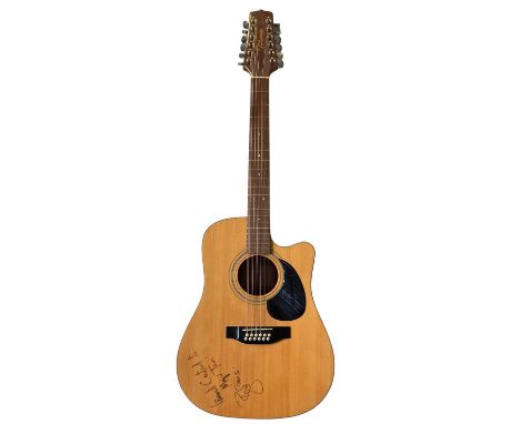 DAVID BOWIE SIGNED TAKAMINE ACOUSTIC ELECTRIC GUITAR - OWNED AND POSSIBLY USED. A stunning piece of Bowie memorabilia here. T