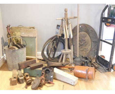 A Paramo vice, together with burners, a Wee-Dex butane burner with extra butane canister, a glass washboard and other washing