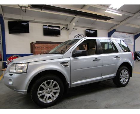 Make &amp; Model: L/R Freelander HSE TD4Date of Reg: AG09 YSAColour: Silvercc: 2179MoT: 14-01-2023Fuel Type: DIESELMileage: 9