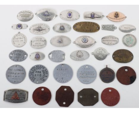 Grouping of WW1 &amp; WW2 Canadian Identity Discs, interesting selection of both officers and other ranks issue and privately