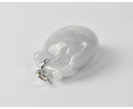 A grey mauve heart-shaped jade pendant, length 4cm.