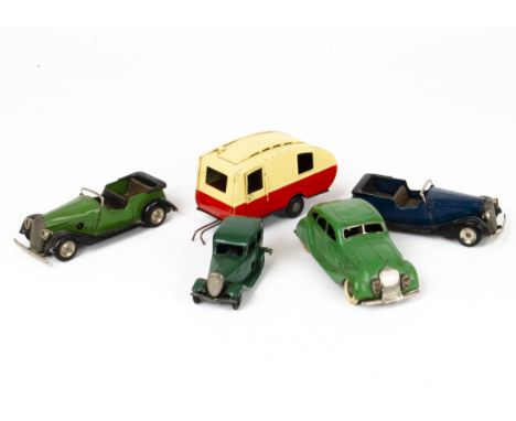 Tri-ang Minic Cars and Caravan, 1M green £100 Ford Saloon, 17M Vauxhall Tourer in green and blue (2), 9M green Streamline Sal