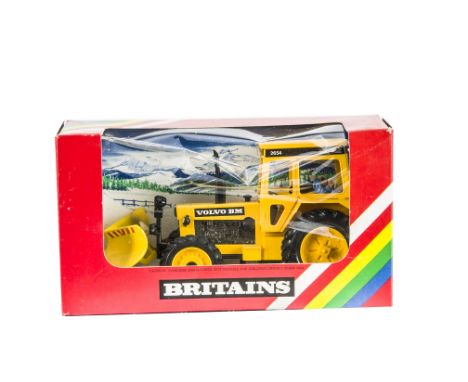 Britains boxed tractor 9590 Volvo and Snow Plough, VG, (1) 