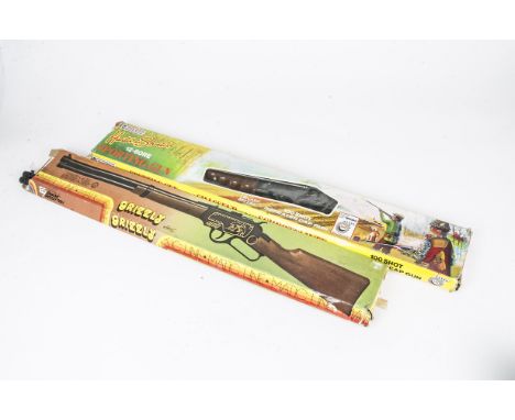 Lone Star and Edison Giocattoli Hunting Cap Rifles, LS 2080 Huntin-an-Shooting Sporting Gun El-Bravo and EG Matic Line Grizzl