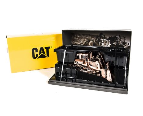 Diecast Masters 1:50 CAT D11T Track-Type Tractor, No.85517, copper finish, in original box, E, box E 