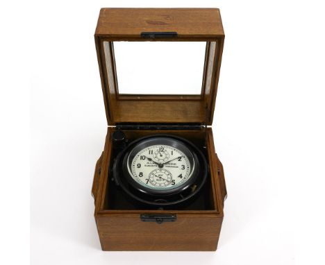            Schiffschronometer mit 56 h Gangreserve. Marke ALS / A. LANGE & SÖHNE, Glashütte B/Dresden. Um 1940. Werk-Nr. 207