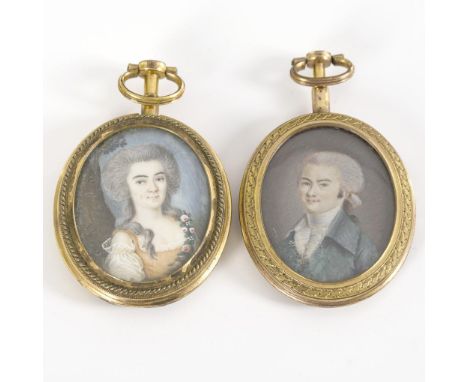 2 spätbarocke Bildnisminiaturen. Ende 18. Jh.             Tempera, beidseitig verglaste Messingrahmen mit Ösen, verso 1x Male