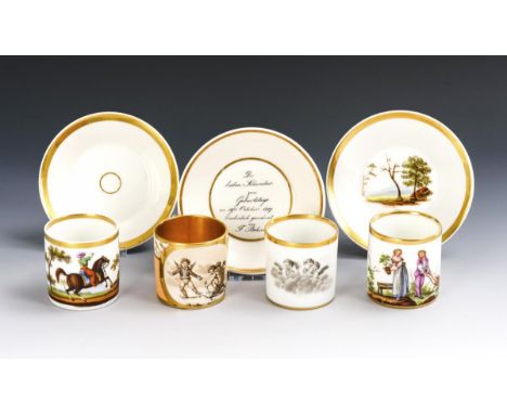 4 Empire-Tassen. 2x ungemarkt, 1x Dagoty/Paris, 1x Ludwigsburg. Um 1800/20.             Polychrom bemalt, goldstaffiert. 4 Ta