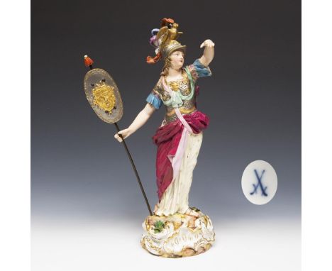 Seltene große Figur: Minerva. Meissen. 1880-1923. Modell-Nr. F 30 x.             Höhe: 37,5 cm.             Modell von Michel