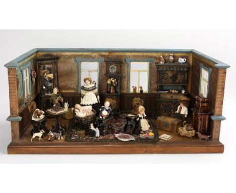 Große Puppenstube. Um 1900.             Holz, außen mit Papier in Ziegeloptik, innen nachtapeziert. 38,5 x 92 x 46 cm.       