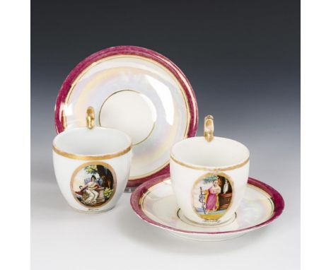 2 Biedermeier-Tassen mit mythologischer Darstellung. Ungemarkt, um 1840.             Polychrom bemalt, goldstaffiert. 2 Tasse