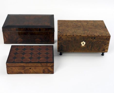 3 furnierte/marketierte Schatullen. Biedermeier und 19. Jh.             Maserholz teils dunkel, teils leicht grünlich gebeizt