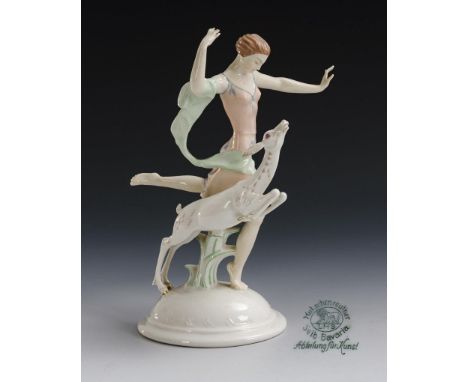 "Wettlauf". Hutschenreuther. Löwenmarke, 1916-1938. Bezeichnet. Modell-Nr.: 890.                     WERNER,             Carl