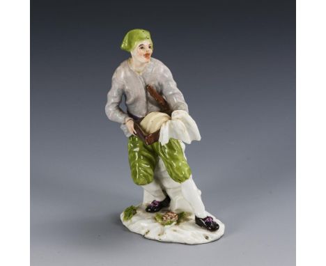 Pastetenhändler. Meissen. Schwertermarke am Sockel, um 1750.             Polychrom bemalt. H 9 cm.             Kleine Figur e