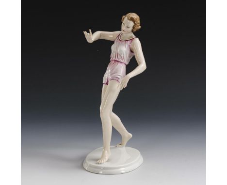 Tänzerin. Rosenthal. Marke Kunstabteilung Stammwerk Selb, 1946. Monogrammiert. Modell-Nr.: 1641. Entwurf: 1937.              