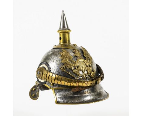 Helm für Mannschaften, Kürassiere.                         Modell 1867 der Linienkürassierregimenter  3, 4, 5, 7 und 8. Eisen