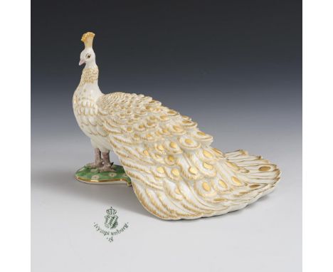 Pfau. Nymphenburg. Prägemarke und Stempelmarke, 2. H. 20. Jh. Modell-Nr.: 899.                     TERLETZKI-SCHERF,         
