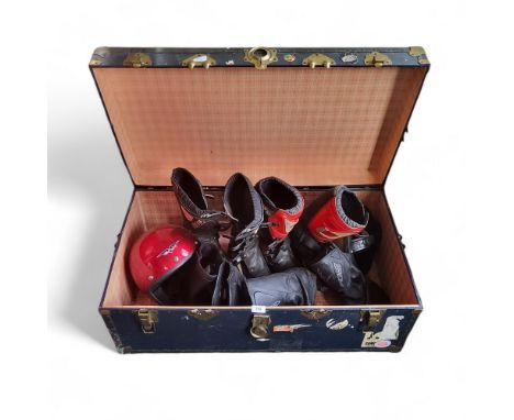 Auto Jumble - Davos bike boots;&nbsp; others;&nbsp; helmet;&nbsp; travel trunk 