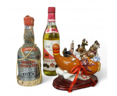 Qu Wine Sam Seng Wine Co saki, ceramic bottle in the form of a gourd with various gods and figures surmounted, sealed;&nbsp; 