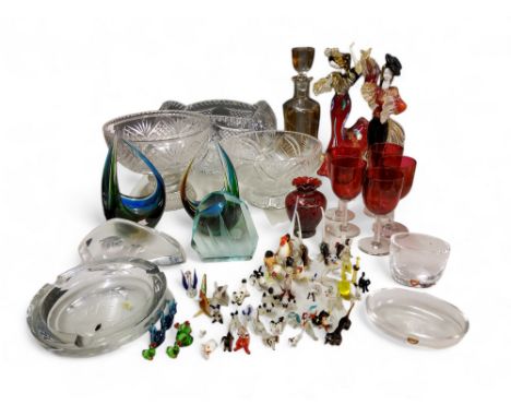 A pair of Murano glass figures,&nbsp; of flamenco dancers, 39cm high, c.1950;&nbsp; a pair of triform glass baskets, 18cm hig