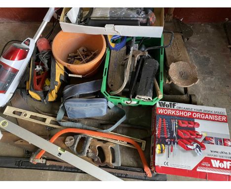 GARAGE TOOLS - an assortment to include trolley jack, compact vacuum cleaner ETC E/T