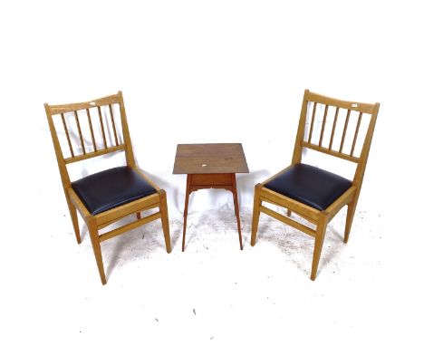 A pair of golden oak Arts and Crafts side chairs, and an oak Arts and Crafts lamp table (3) 