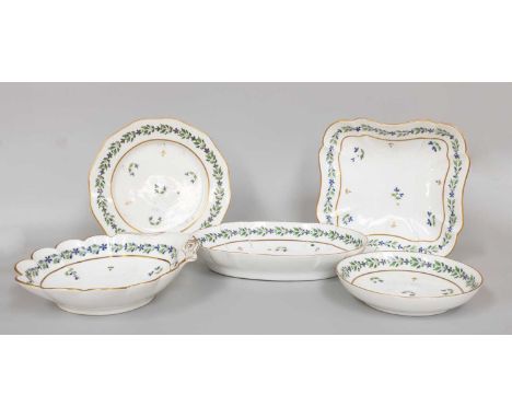 A Paris Porcelain (Clignancourt ) Dessert Service, circa 1790, painted with polychrome sprigs, M marks, comprising:2 shell sh