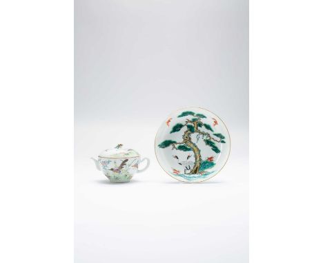 A CHINESE POLYCHROME DISH AND POURING VESSEL AND COVERLATE QING DYNASTYThe dish decorated with two cranes beneath a pine tree