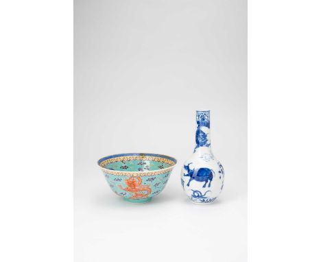 A CHINESE TURQUOISE GROUND 'DRAGON' BOWL AND A BLUE AND WHITE 'ZODIAC' VASELATE QING/REPUBLIC PERIODThe bowl painted with fiv