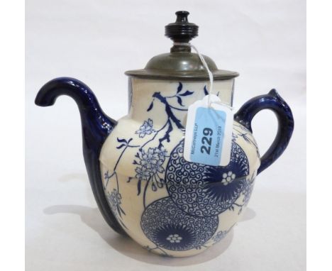 A Doulton Burslem Royles patent self pouring teapot