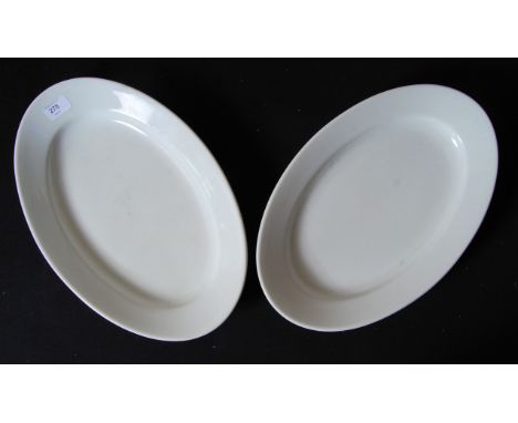 THIRD REICH MEAT PLATES; A pair of rare Second World War WWII Nazi Germany Third Reich issued ceramic meat serving plates. 17