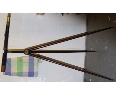 BRISTOL TELESCOPE: A fabulous 19th century Hill & Price of Broad Quay, Bristol made telescope. Three draw brass scope, with l