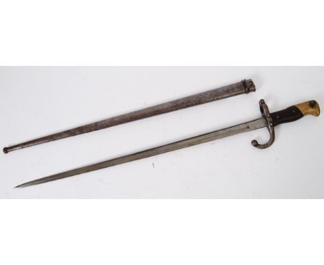 BAYONET: A c1886 French Gras military rifle bayonet. With scabbard, approx 64cm long.

NOTE: From an impressive private colle