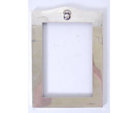 NORTHUMBERLAND FUSILIERS: A rare WWI First World War era ( 1916 ) hallmarked silver photograph frame front, with a Northumber