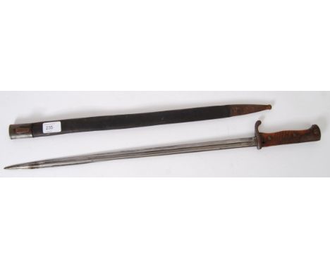 BAYONET: A German late 19th/early 20th century First World War bayonet by Seitengwehr, the blade marked for DG Haenel. 65cm l