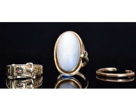 A modern 9ct hallmarked ring set with central oval mother of pearl panel, together with two further 9ct rings, latter A/F, to