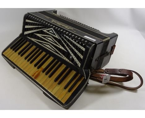 Fontana Special Model Italy piano accordion Condition Report Click here for further images, condition, auction times & delive