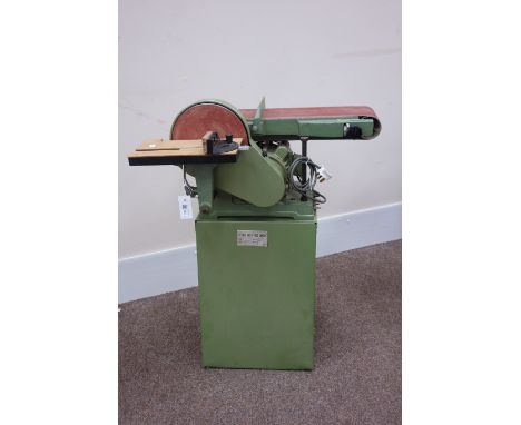 BDS690 6'' belt sander with integrated 9'' disc sander  (This item is PAT tested - 5 day warranty from date of sale)  Conditi