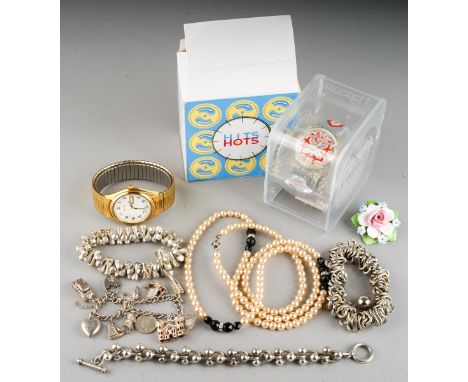 A small quantity of modern silver jewellery and costume jewellery, including a hallmarked charm bracelet with heart padlock a