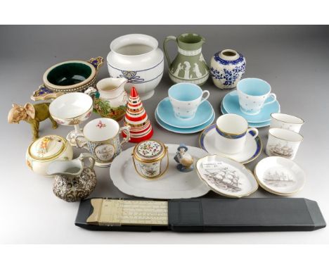 A pair of Shelley "Pole Star" 13774/528 cups, saucers and plates, printed and painted marks together with a Wedgwood Barlasto