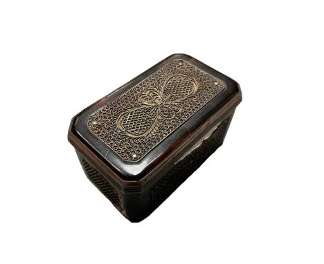 19th century continental tortoiseshell snuff box
