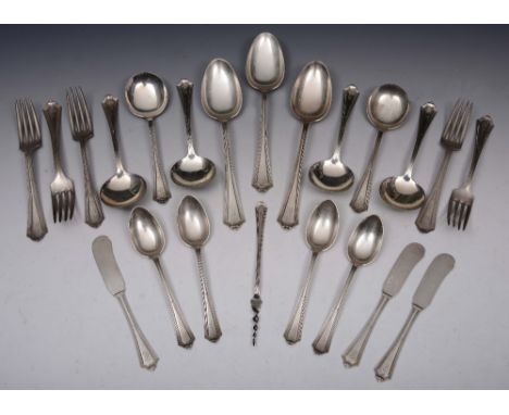 AN AMERICAN SILVER PART CANTEEN OF CUTLERY consisting of six soup spoons with reeded handles, three serving spoons, five tabl