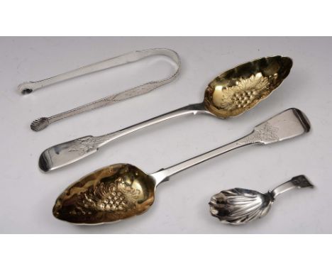 A PAIR OF SILVER BERRY SPOONS, fiddle pattern with gilt bowls, London 1817 by William Chawner; a George III silver caddy spoo